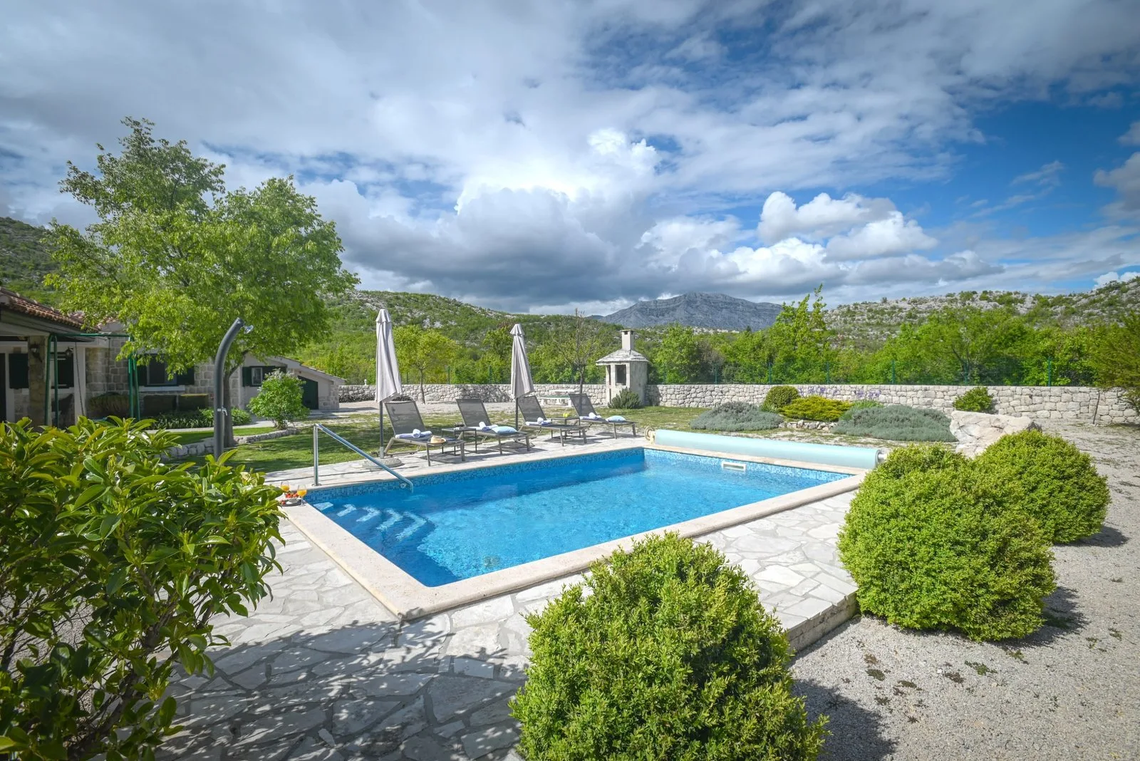 Villa Silentio near Makarska, complete privacy