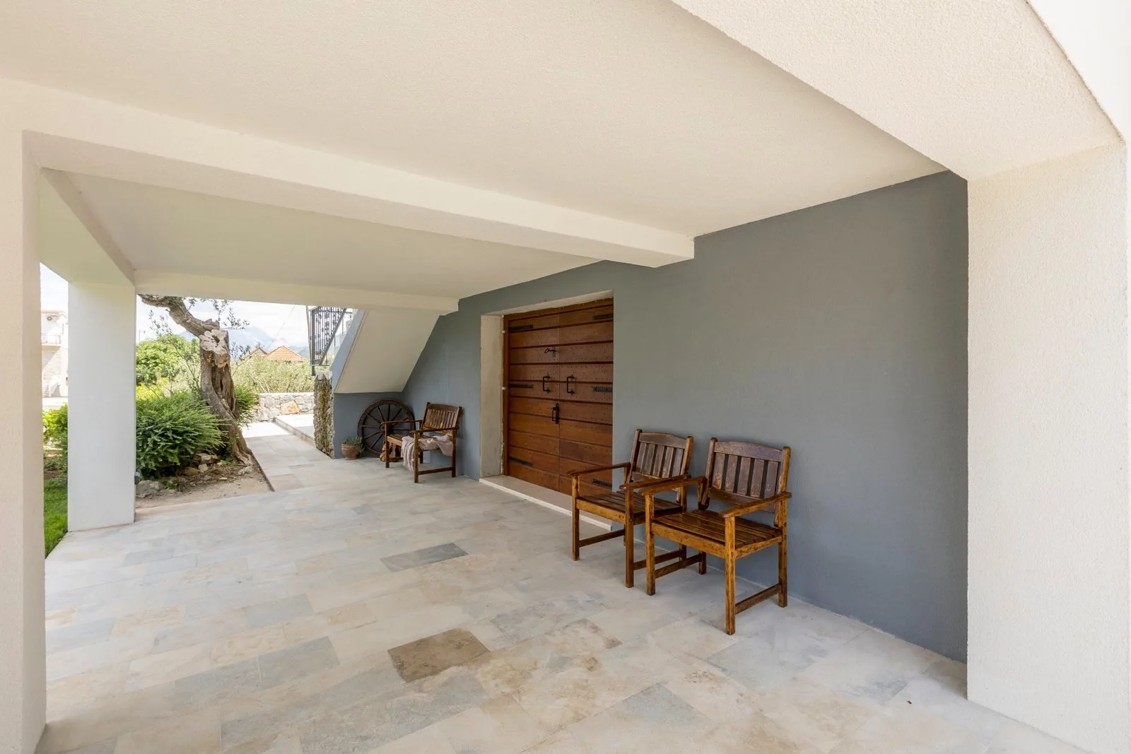 Villa Grey Stone