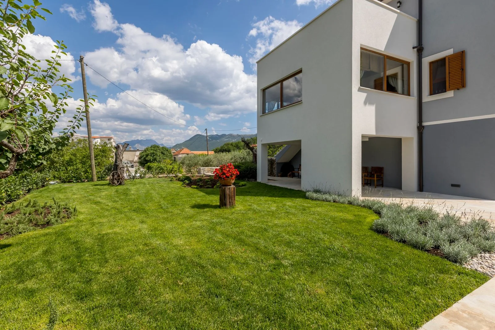 Villa Grey Stone