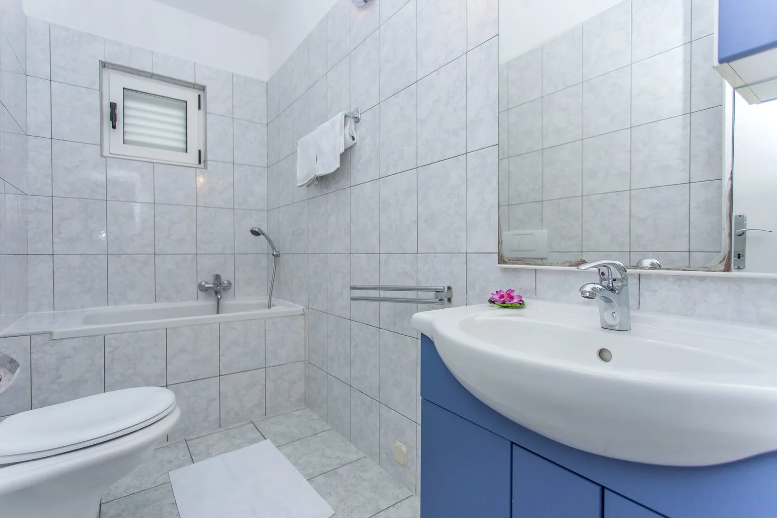 Apartments Snjezana