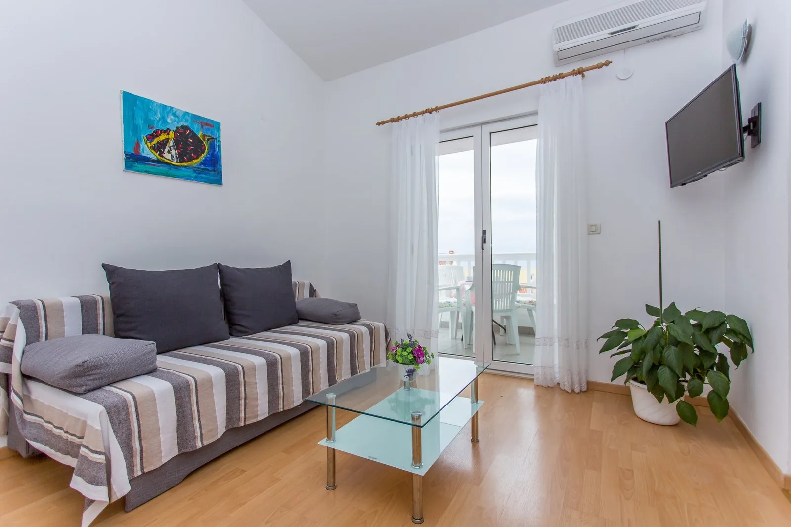 Apartments Snjezana