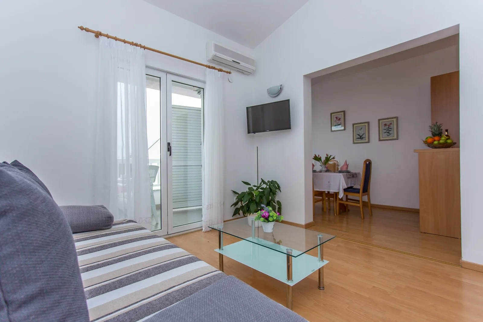 Apartments Snjezana