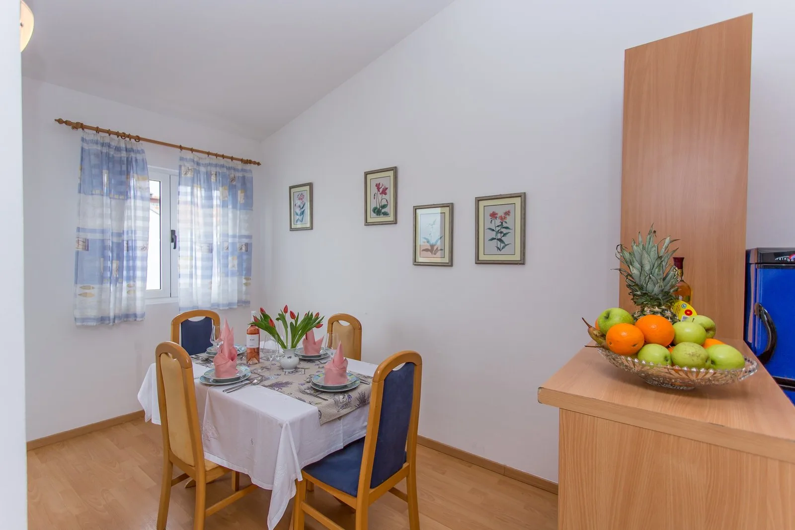 Apartments Snjezana