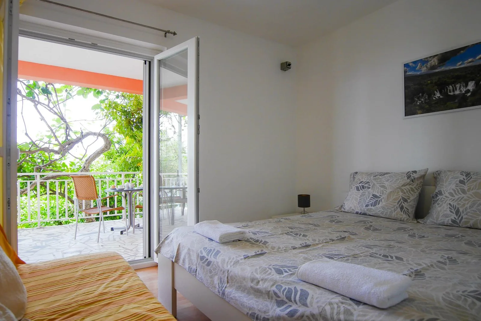 Apartment Lemon Tree
